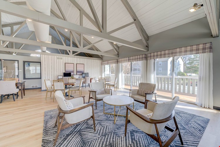 Bonhomme Village Image 22