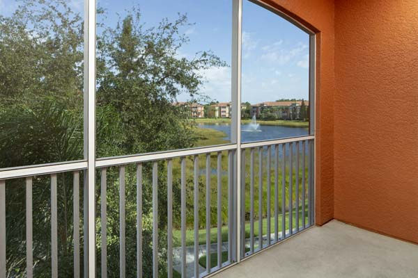 Camden Visconti Image 15