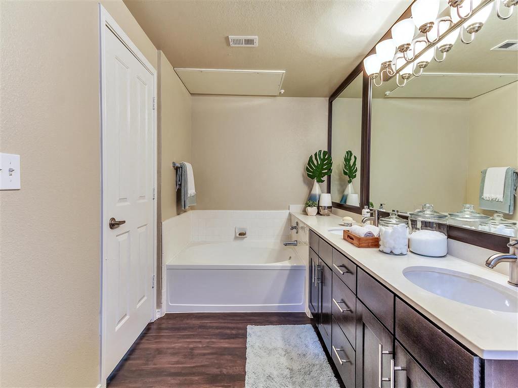 Modern Guest Bathroom