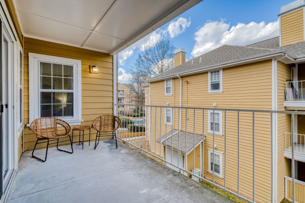 The Views at Laurel Lakes Apartment Homes Image 10