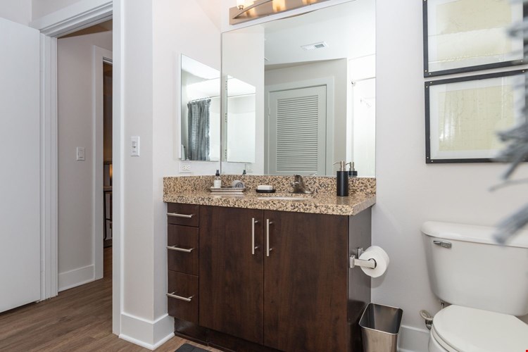 IMT Gallery 421 Image 21