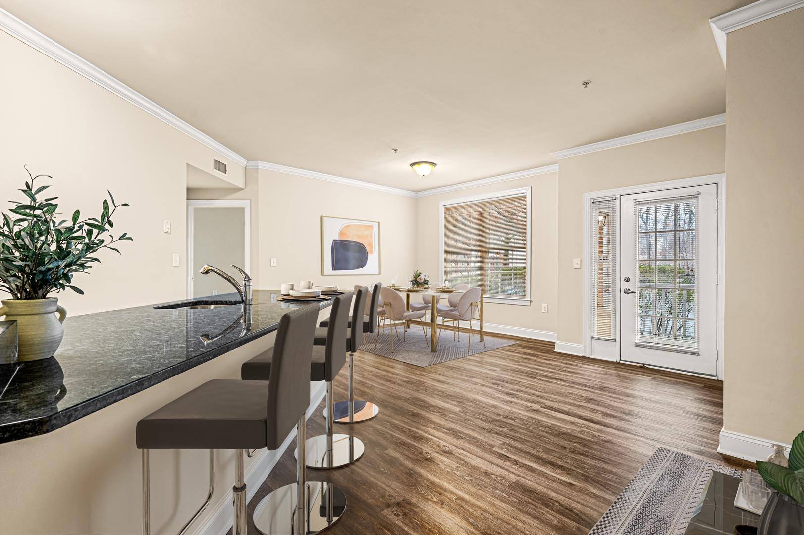 Claremont Apartments Image 10