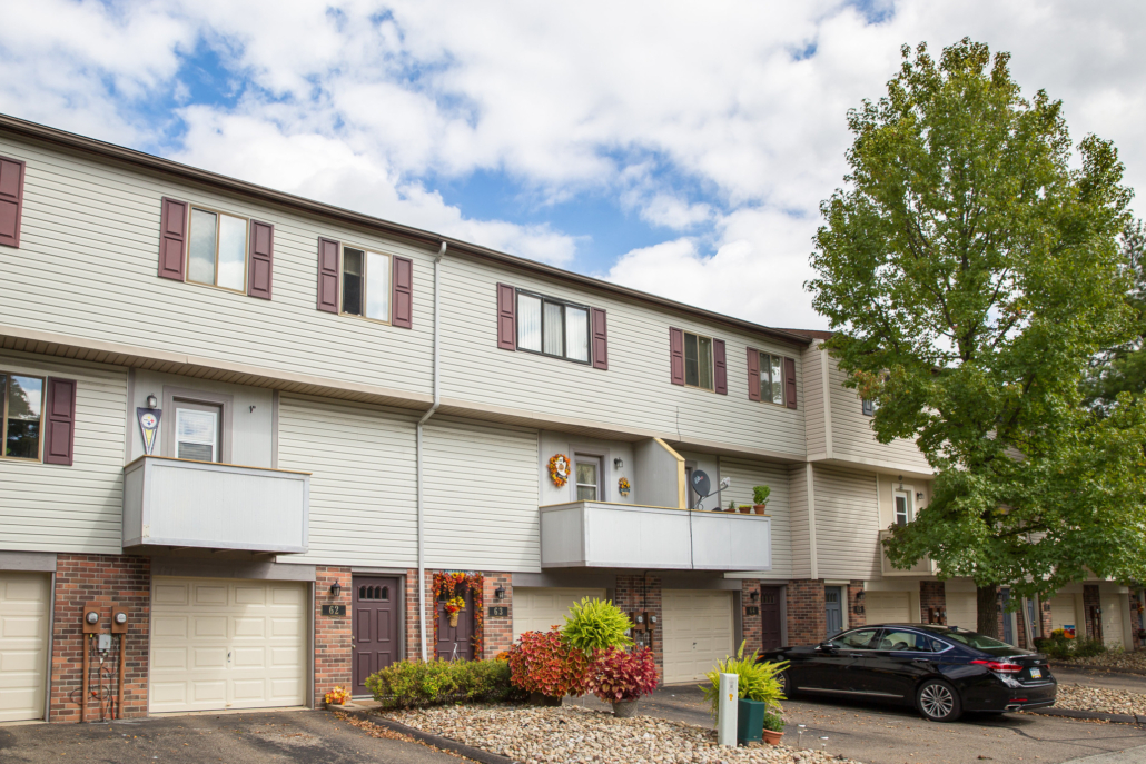 Holiday Park Apartments & Townhomes Image 3