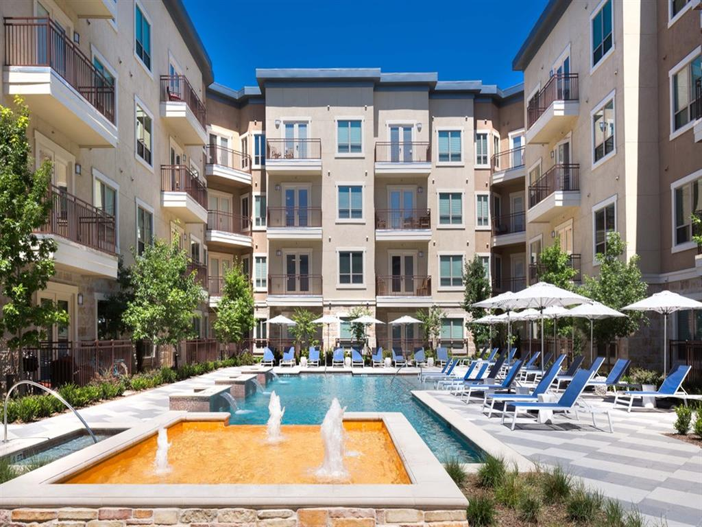 Fountain Pointe Las Colinas Image 1
