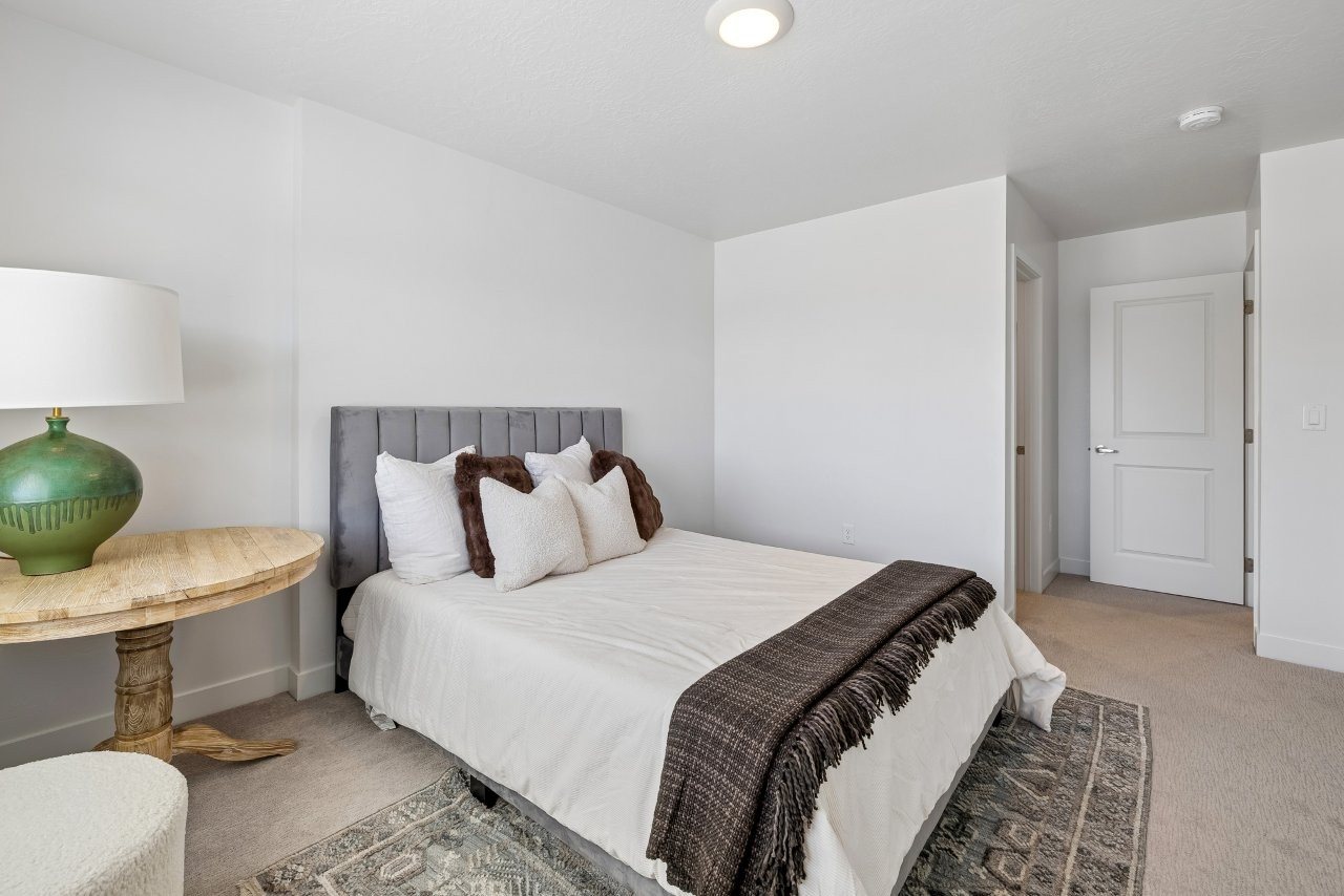 Desert Village Townhomes Image 11