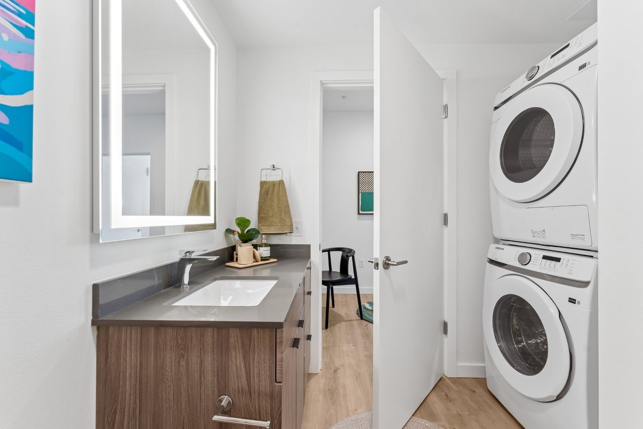 2x2 Bathroom Laundry
