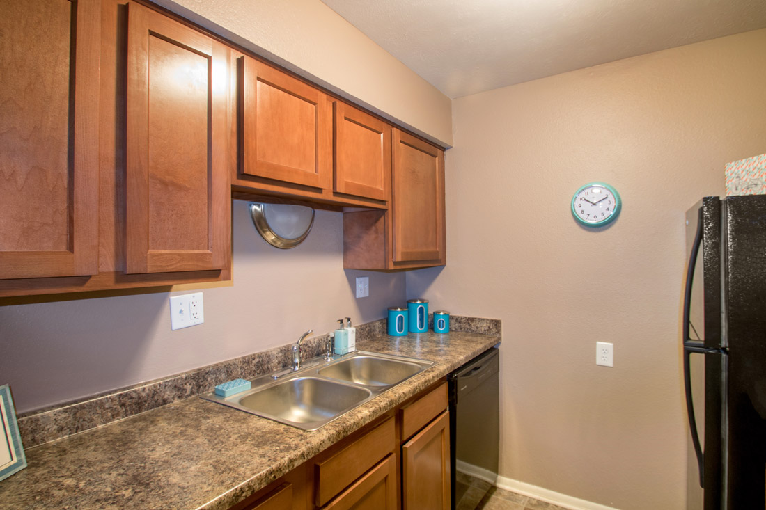 Royalwood Apartments Image 8