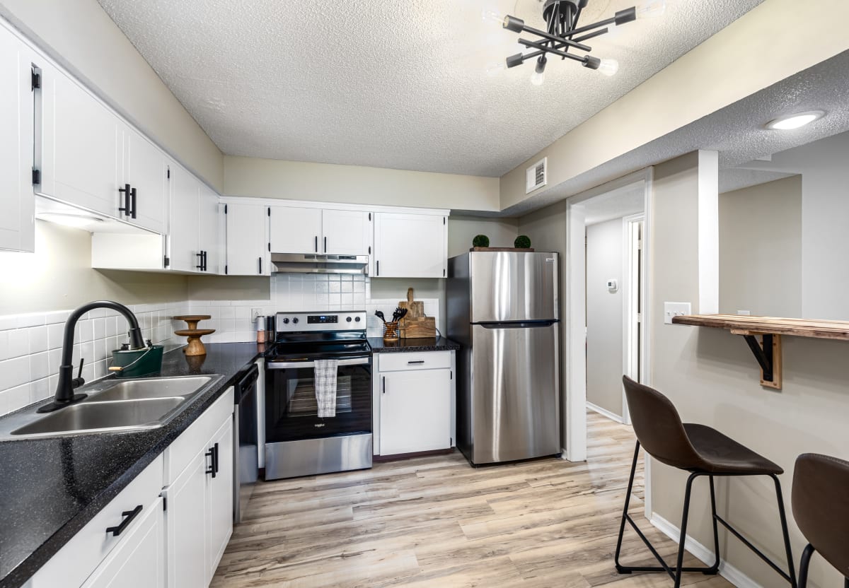 Latitude 72 Image 21