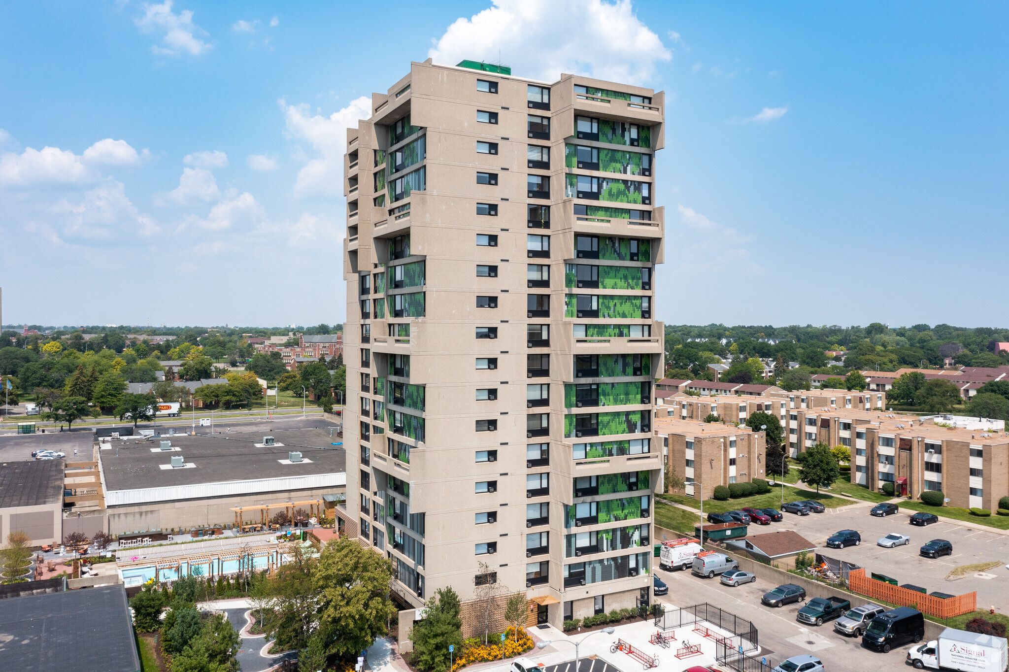 City Club Apartments Lafayette Park