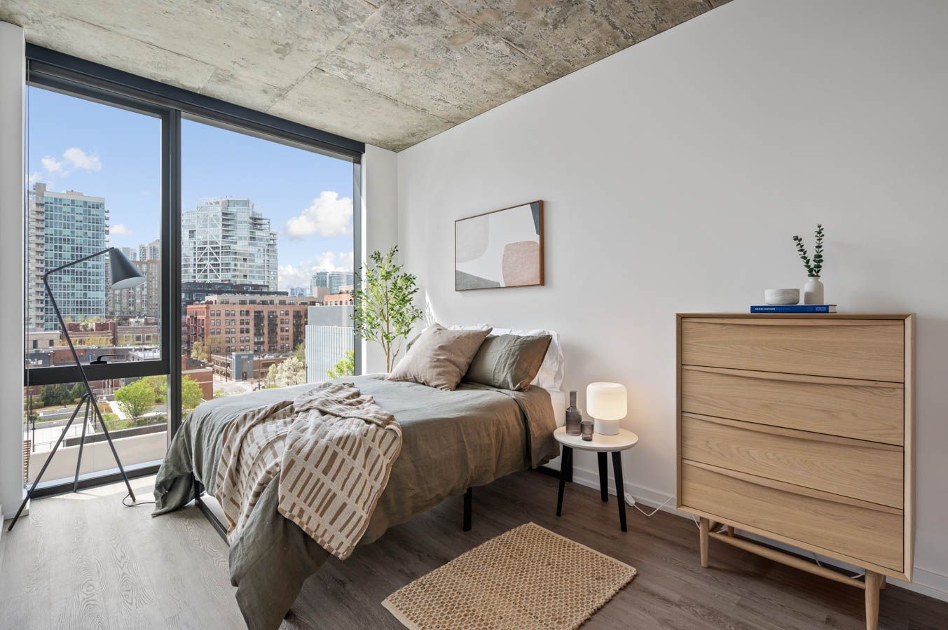 808 Cleveland Image 7