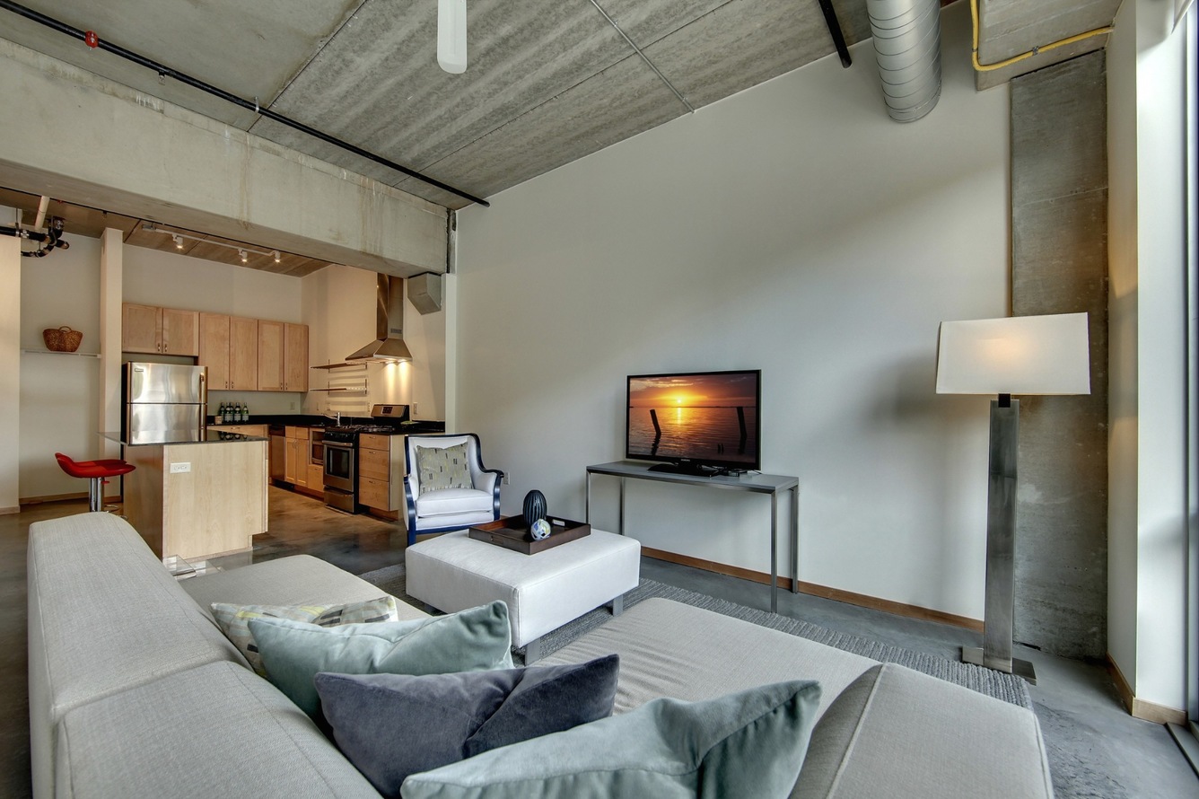 NoLo Living South (North Loop) Image 13