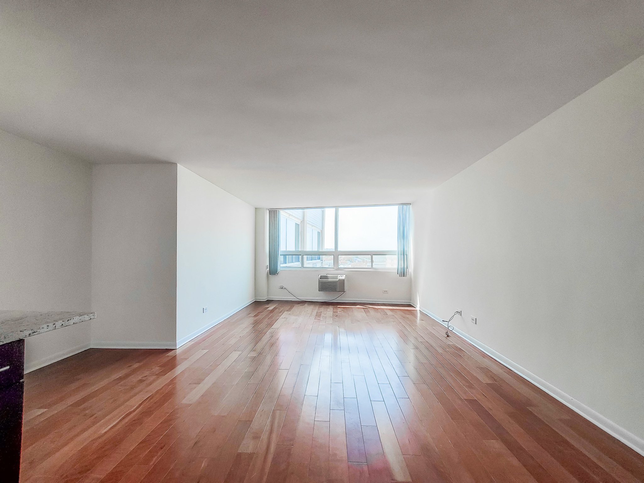 Presidential Apartments Image 23