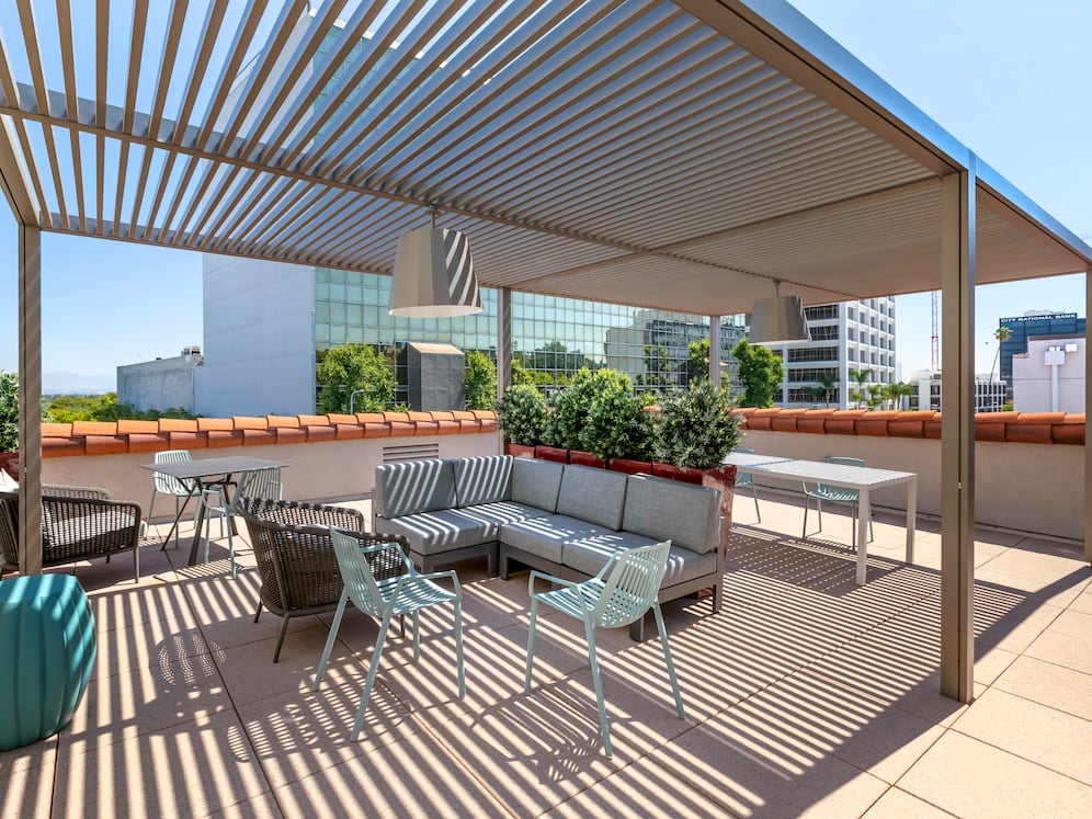 Outdoor lounge