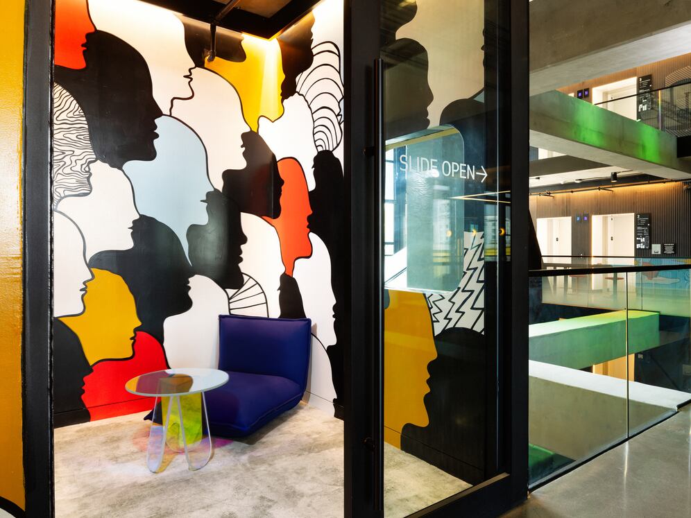 Private work pod (Mural by Priscilla Witte)