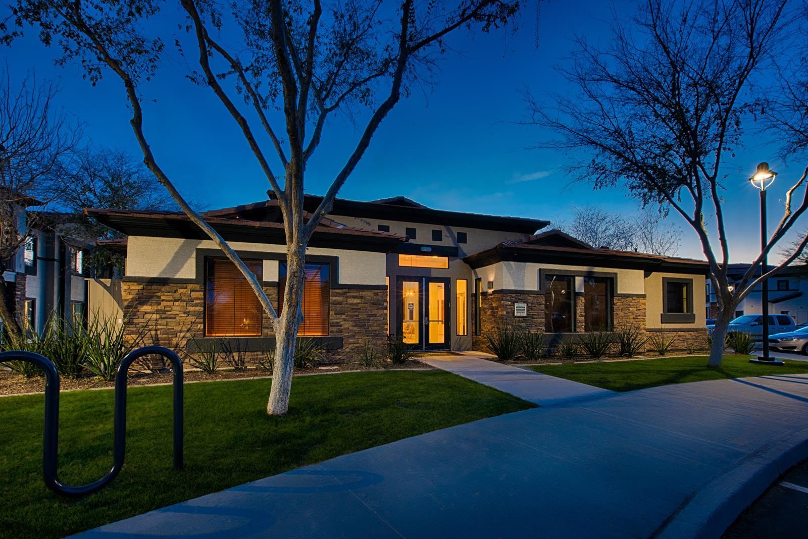 Town Center Apartments Image 3