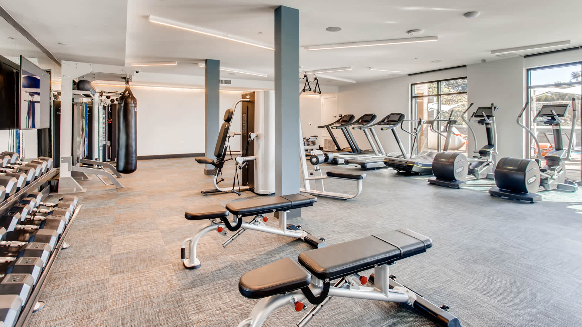 Mara Pacific Beach  Image 18