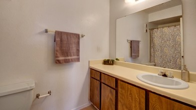 The Bradford Apartment Homes Image 6