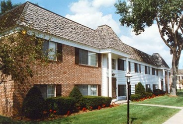 French Court Apartments Image 4