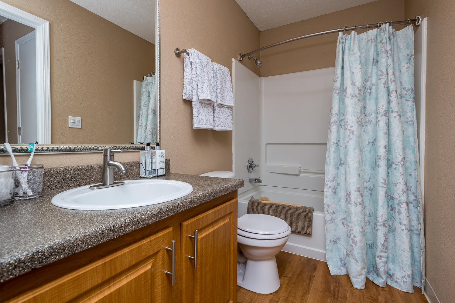 Apres Apartment Homes Image 7
