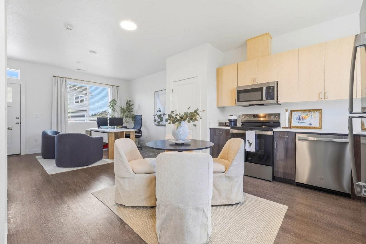 The Ridge Townhomes Image 3