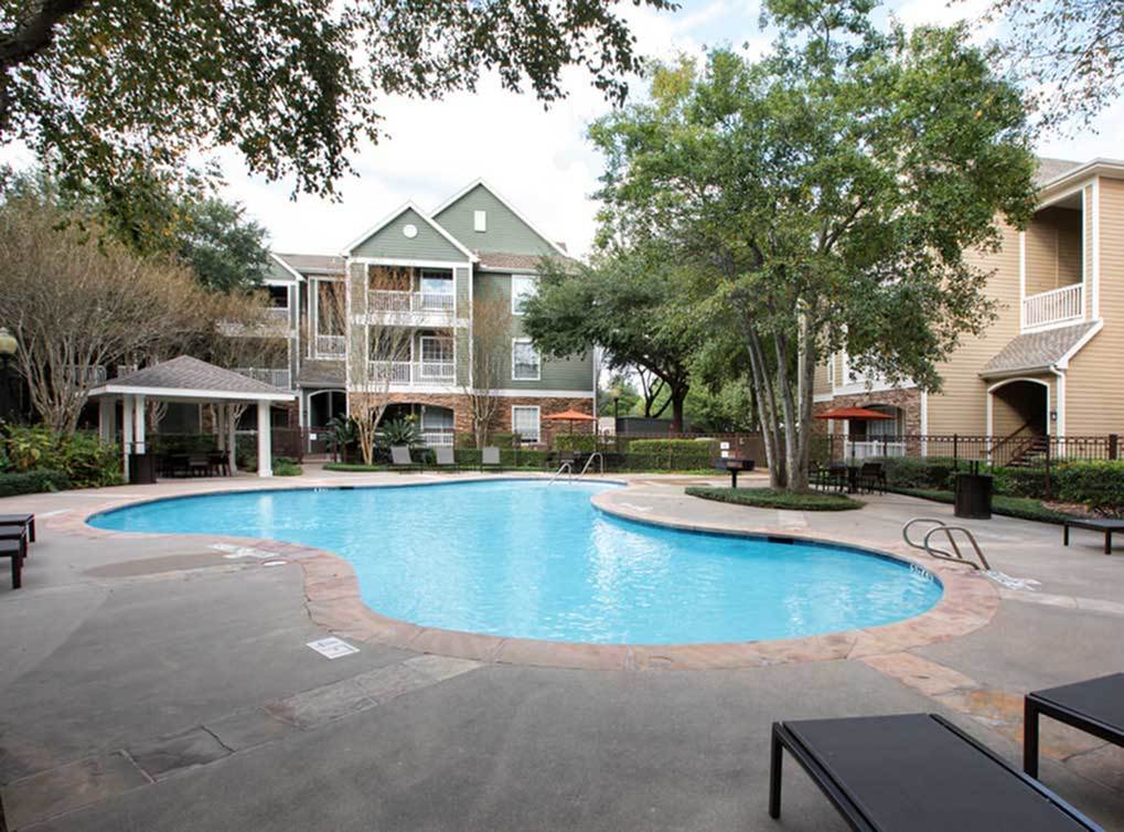 AMLI on Eldridge Parkway Image 9