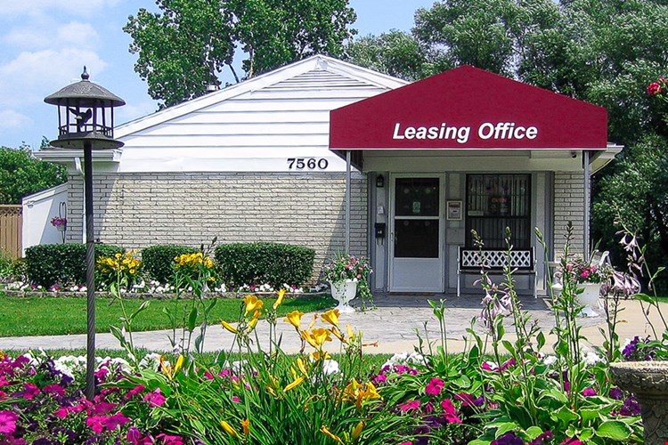 Hawthorne Club Image 1