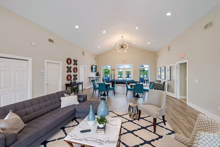 Cumberland Pointe Apartments Image 12