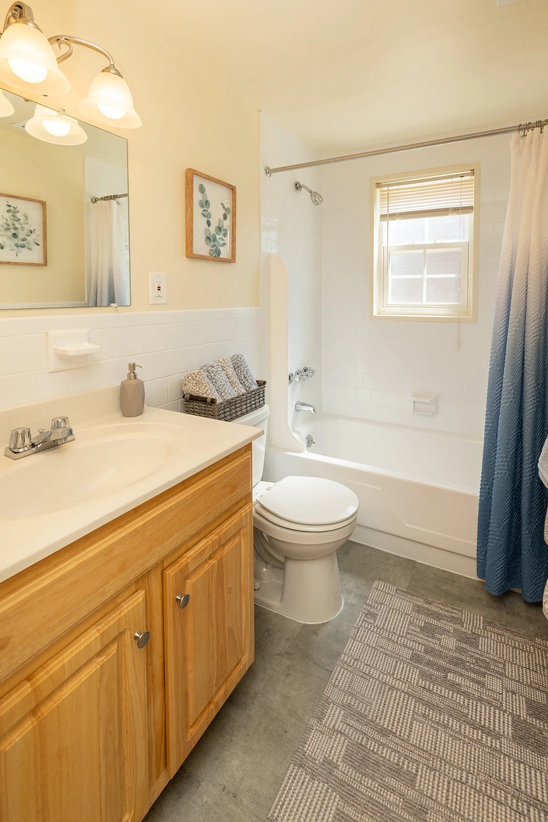 Colony Hill Apartments And Townhomes Image 7