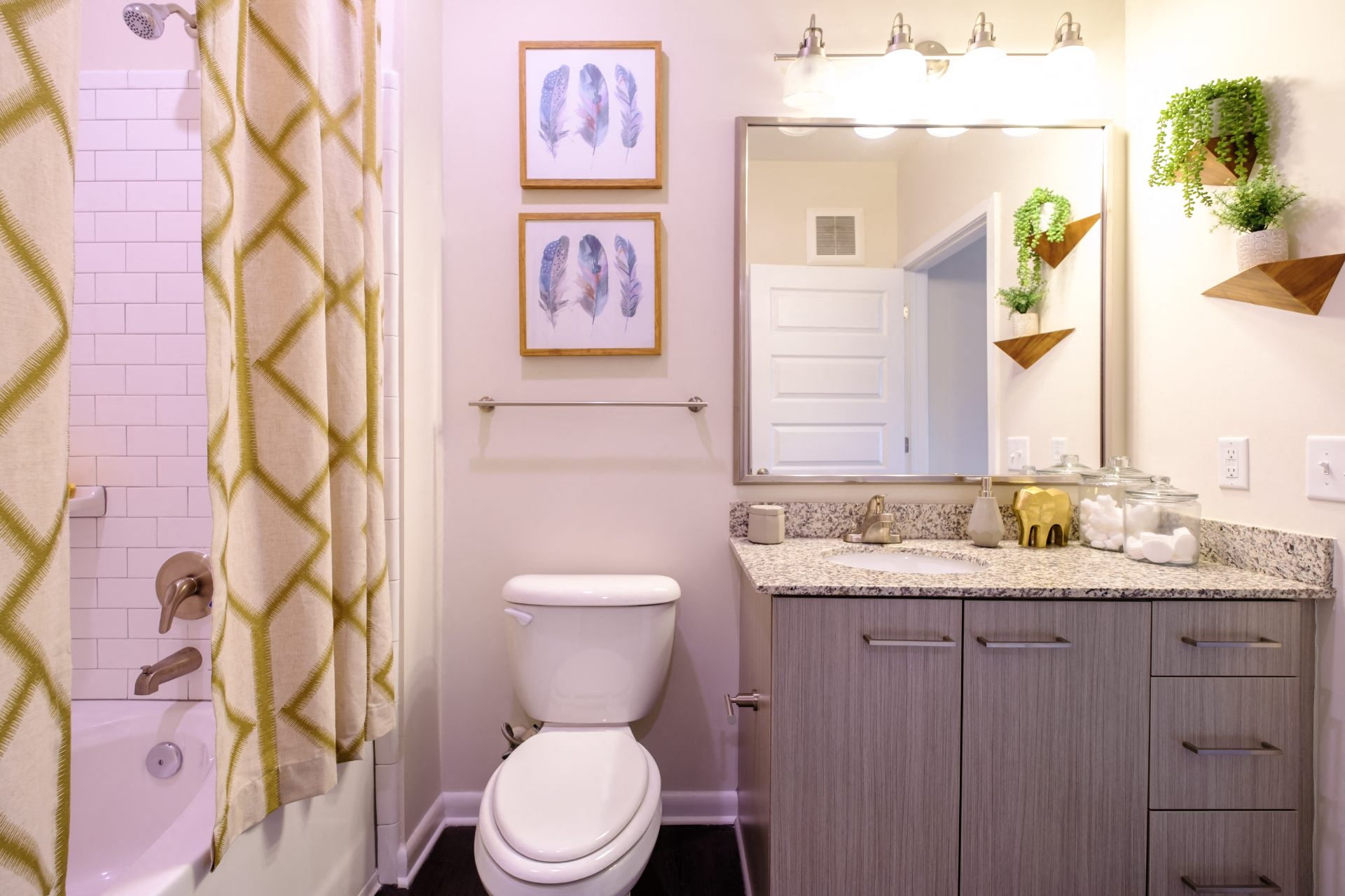 Berkshire Chapel Hill Image 16