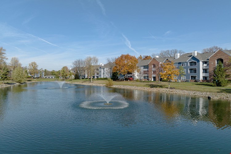 Saw Mill Village Apartments Image 39