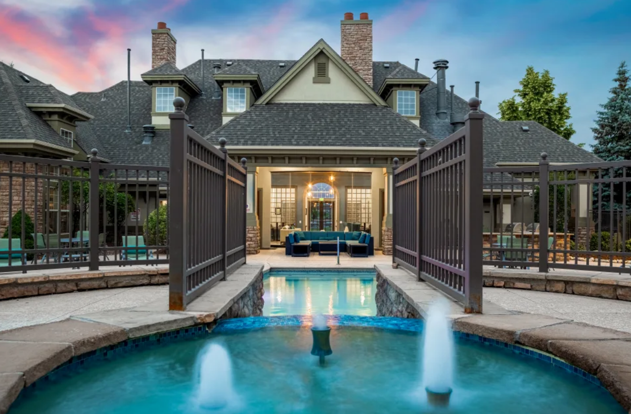 Marquis at Town Centre Image 1