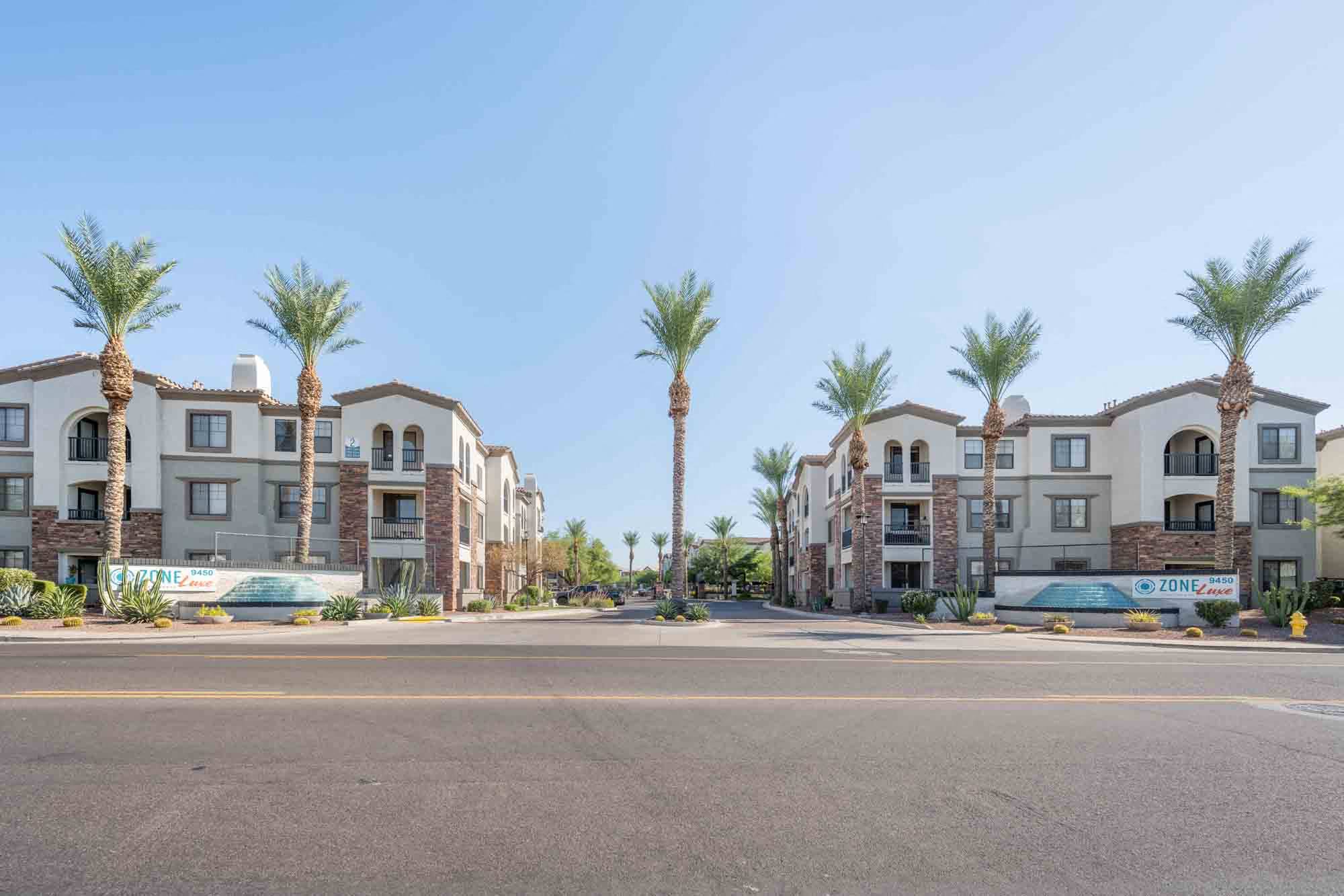 Zone Luxe, Glendale, AZ, Street View
