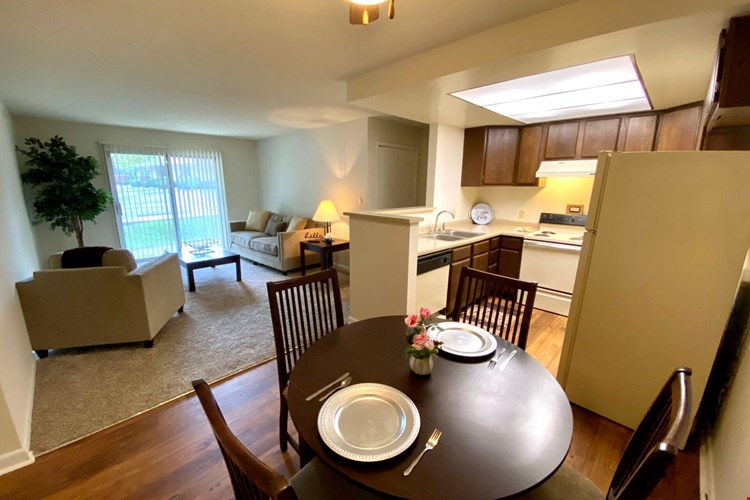 Woodview Terrace Image 3