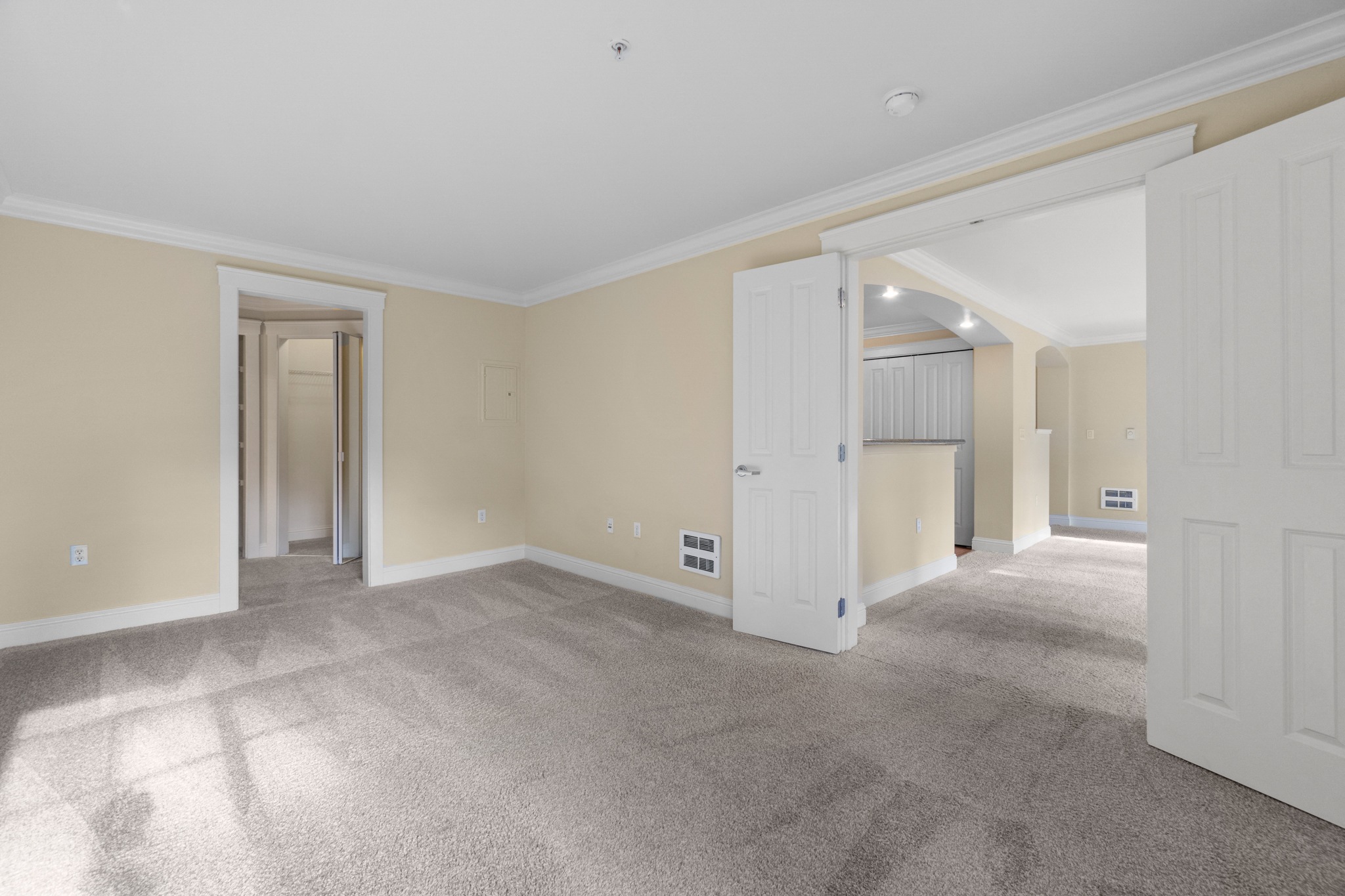 Villaggio on Yarrow Bay Image 15