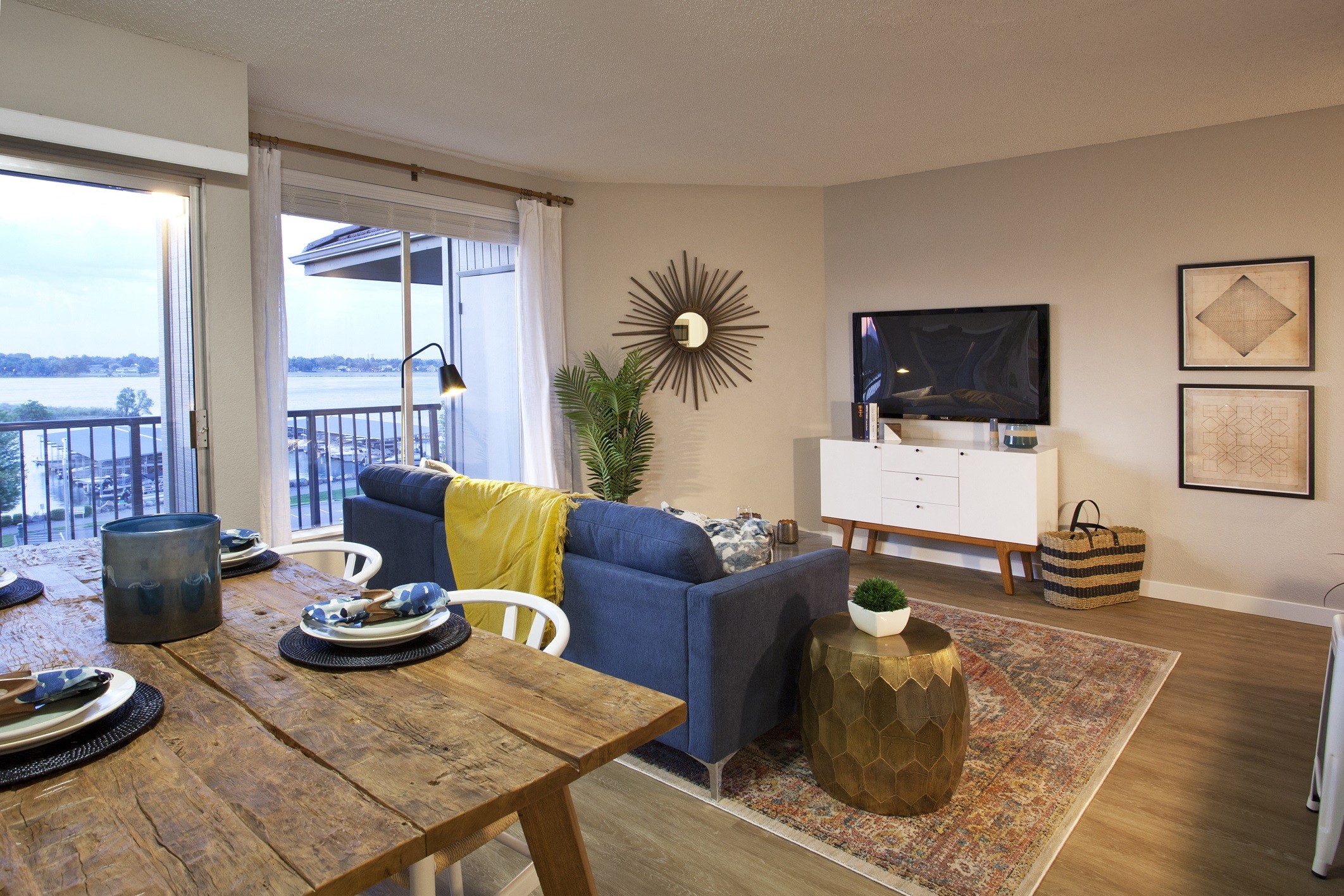 Evergreen Ridge Apartments Image 3