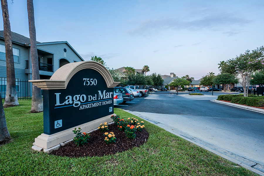 Lago Del Mar Image 1