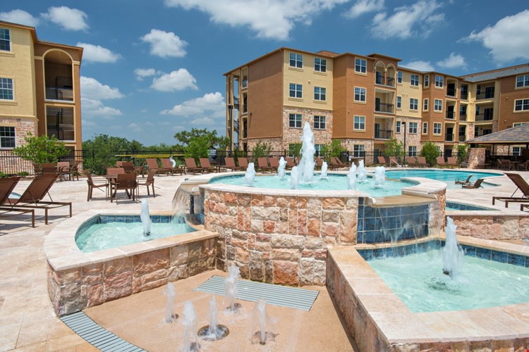 Villas In Westover Hills   Image 2