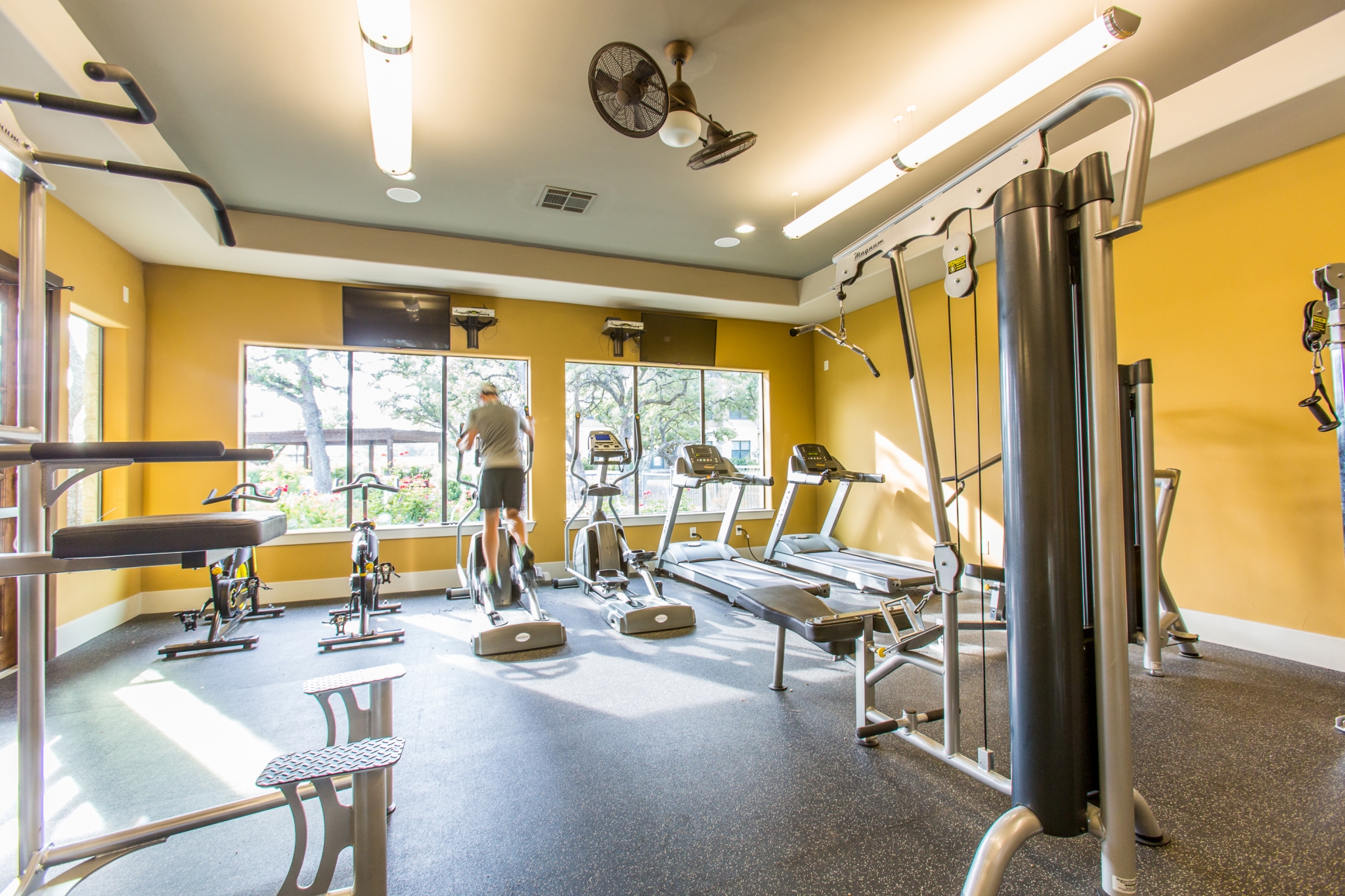 Platinum Shavano Oaks Apartments Image 36