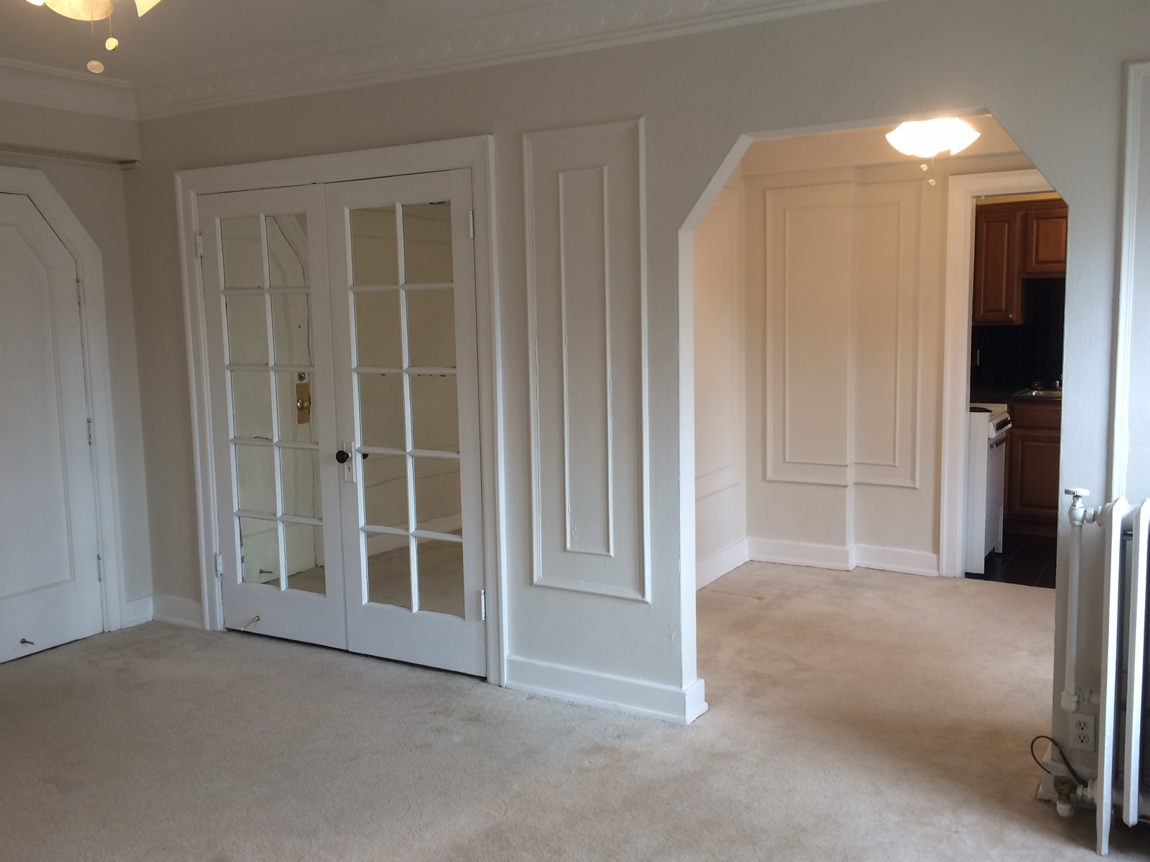 Plaza Apartment Center Image 6