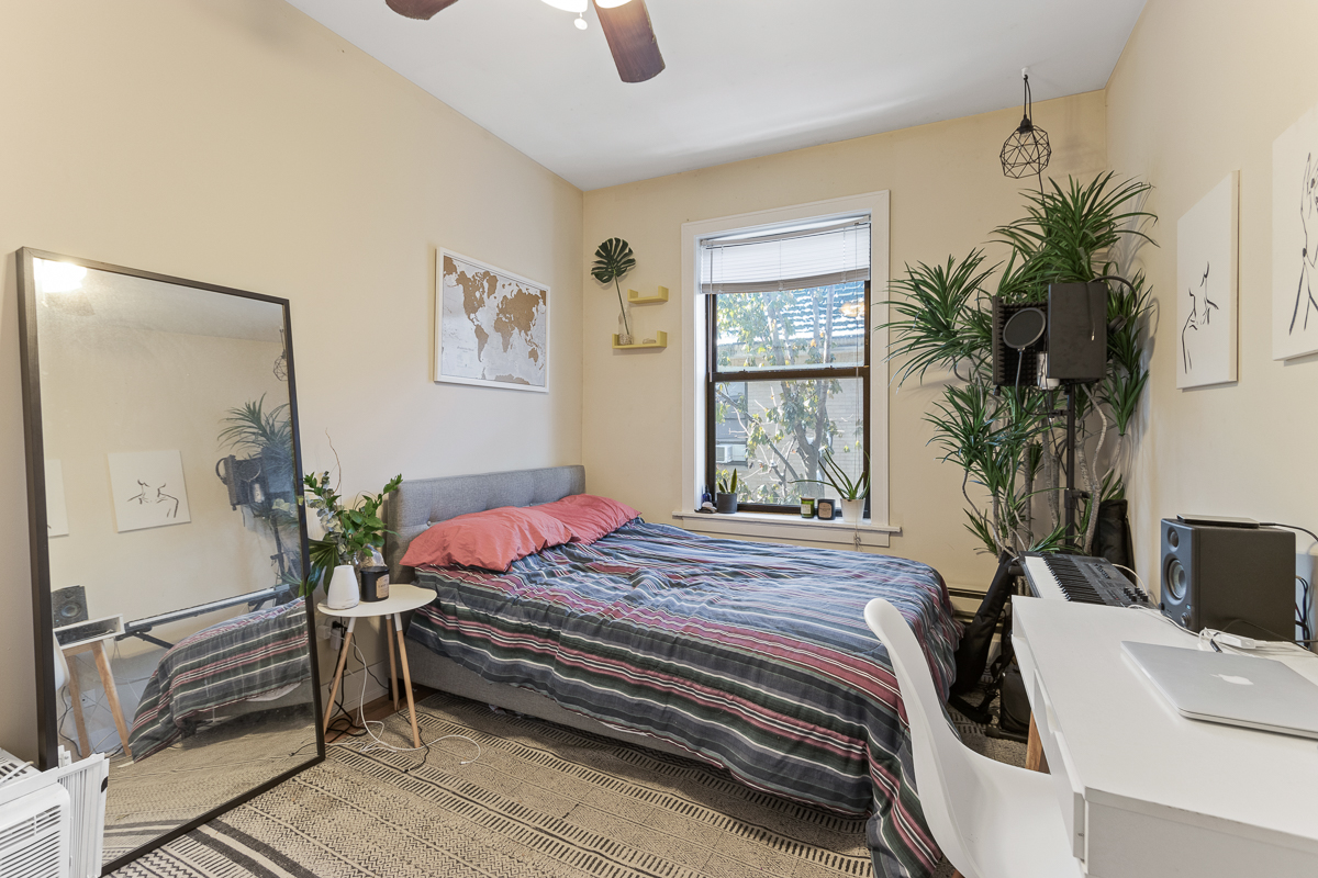 617-25 W. Melrose Image 6