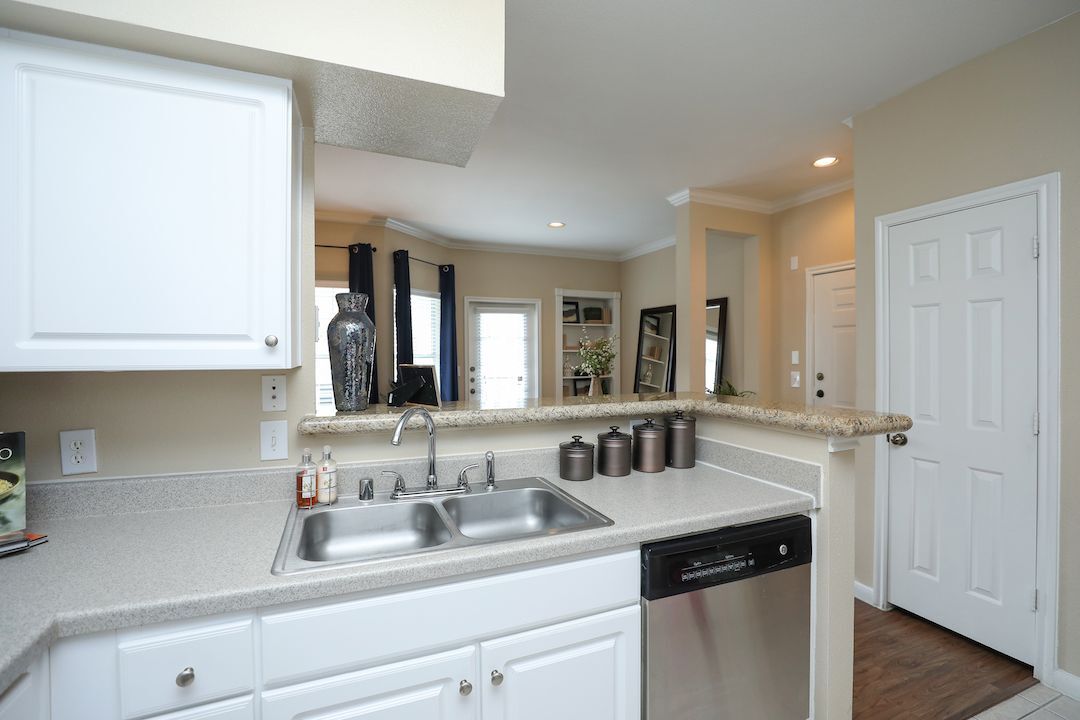 Enclave At Woodbridge Image 39