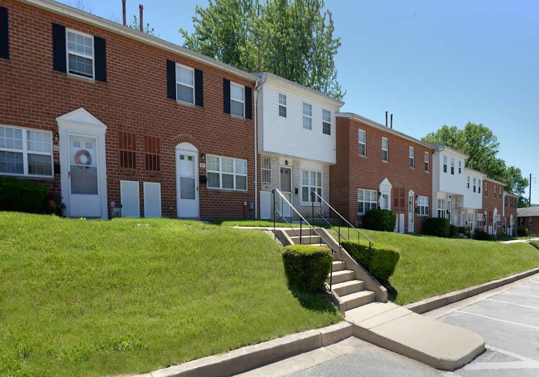 Colony Hill Apartments And Townhomes Image 1