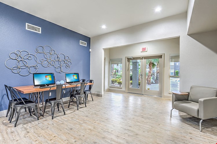 Renaissance Villas Apartment Homes Image 23