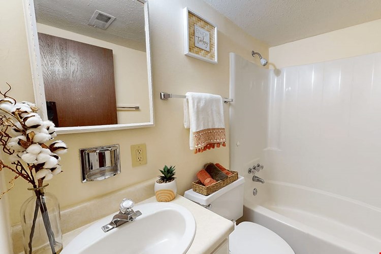 Greenmar Apartments Image 43