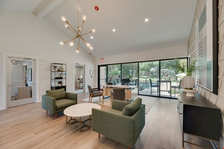 The Park at Wintergreen Apartments | DeSoto, TX  | Clubhouse