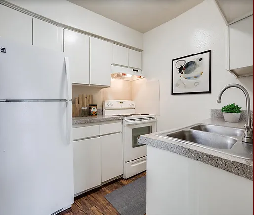 Forest Park Village Image 4