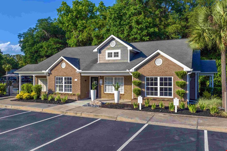 Step inside our leasing office and meet our dedicated leasing team!