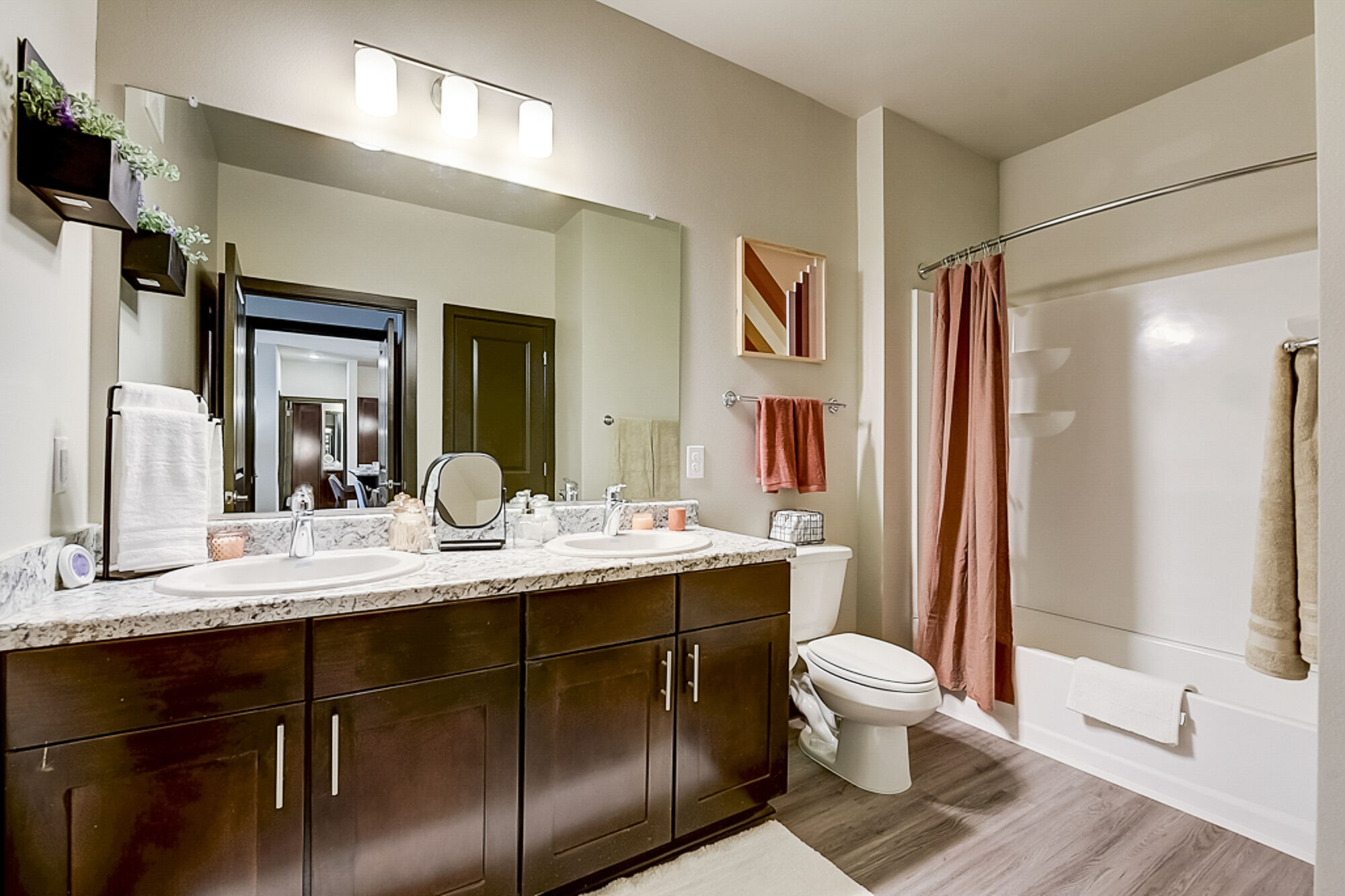 Spacious Bathroom