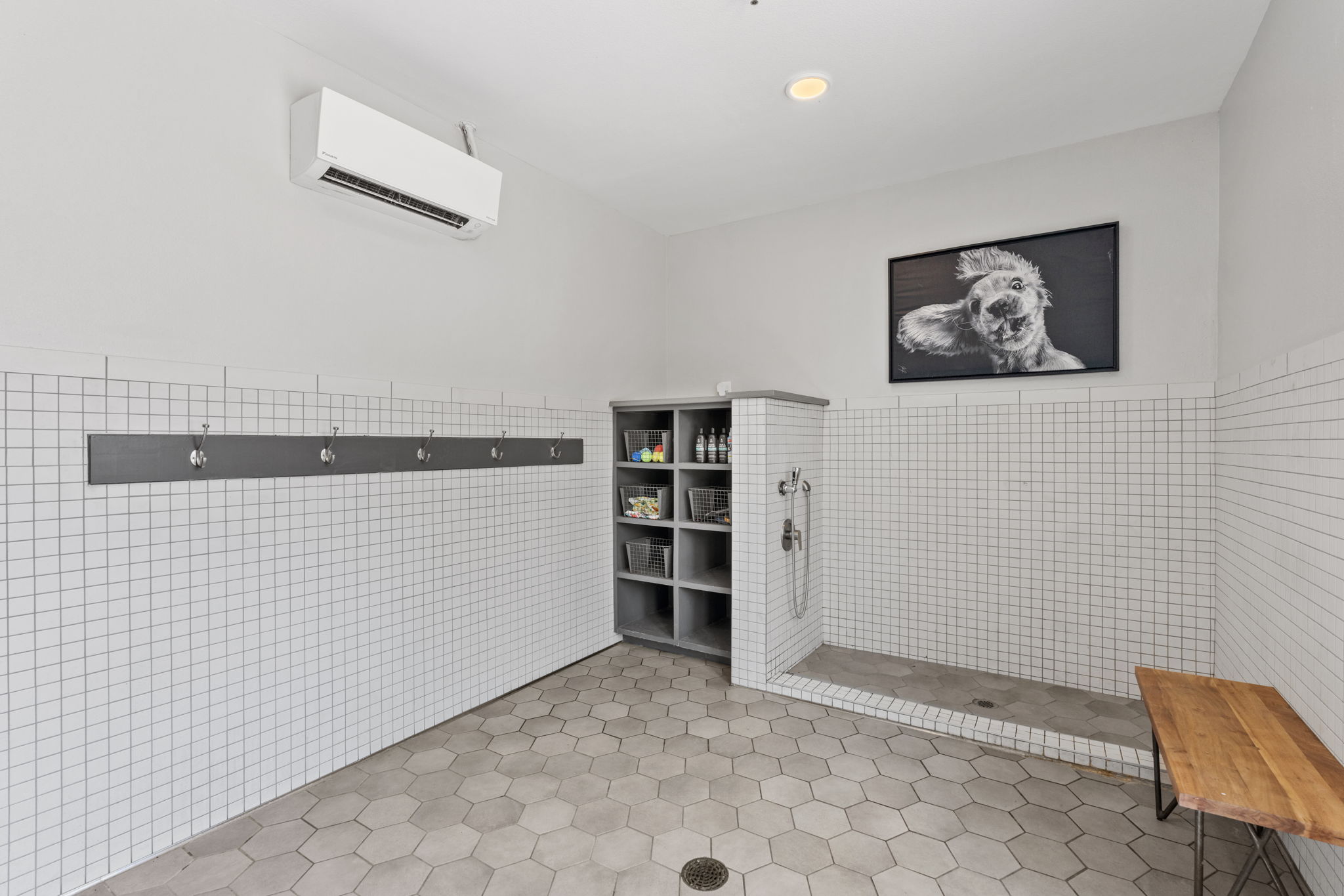 Axis Grand Crossing Image 68