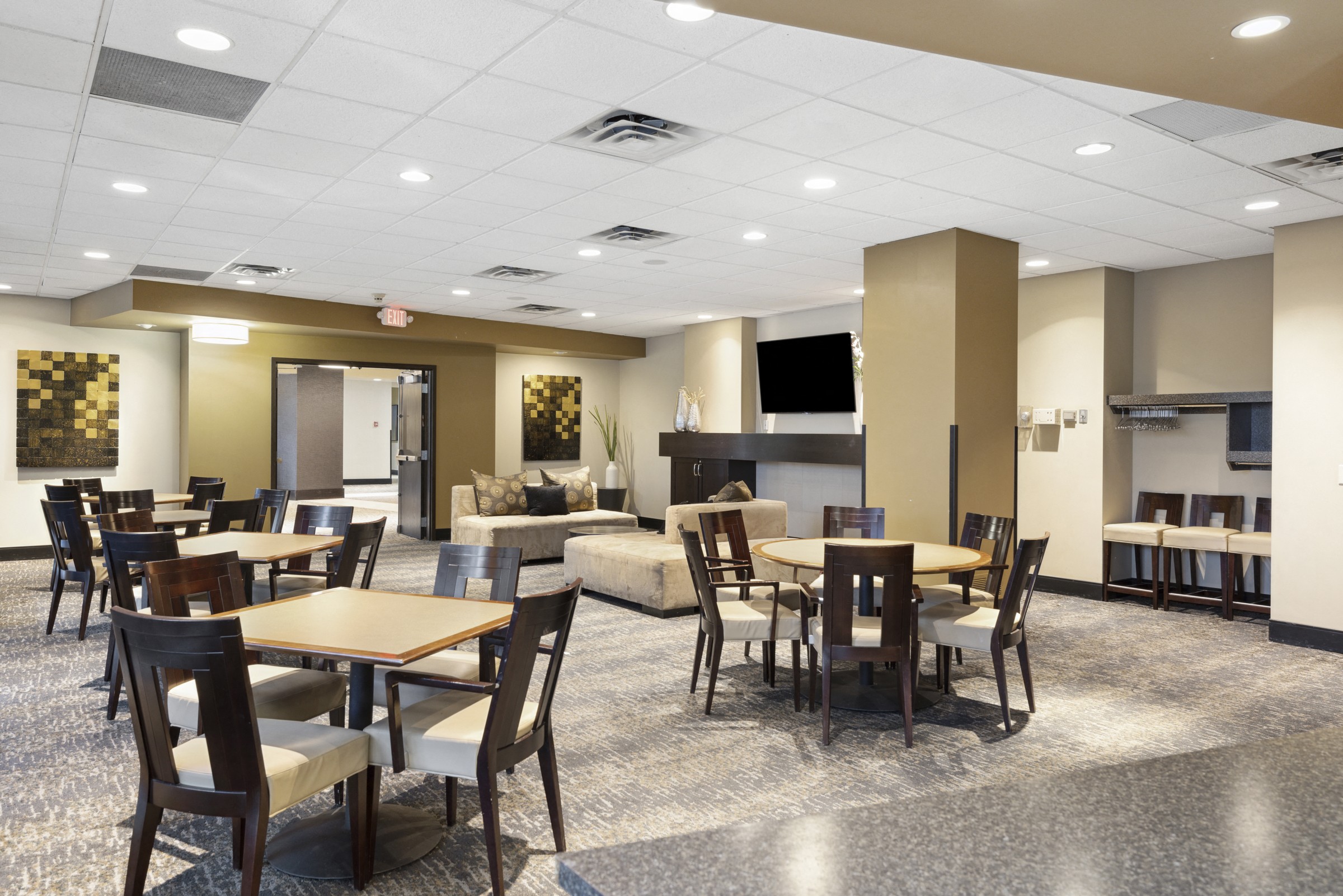 The Edina Towers Image 27